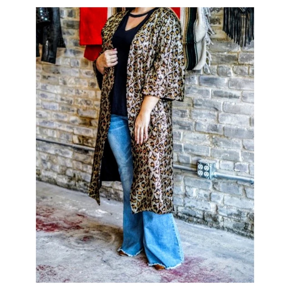 NWT L&B Can't Be Tamed sequin leopard kimono M